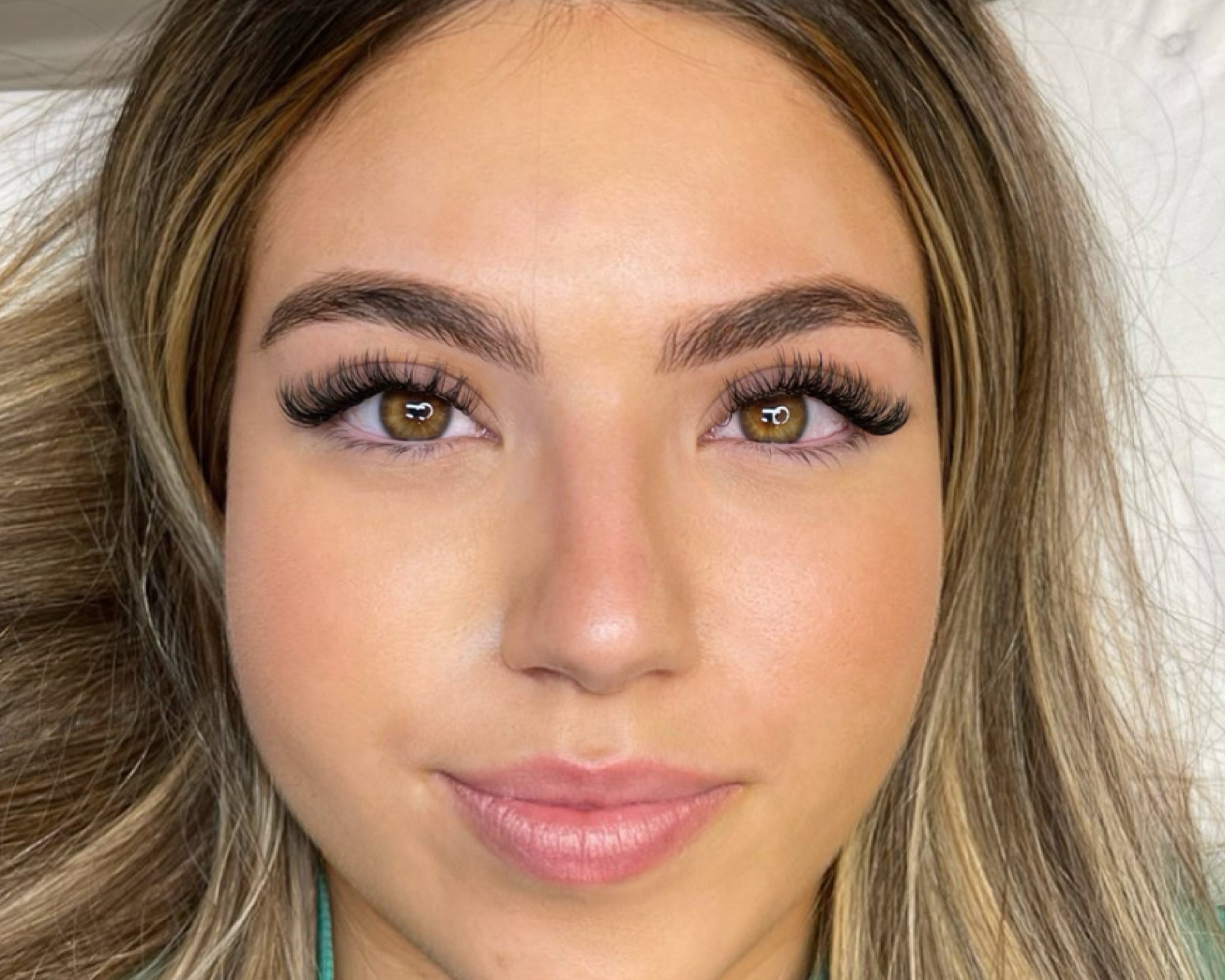 Light Volume Lashes