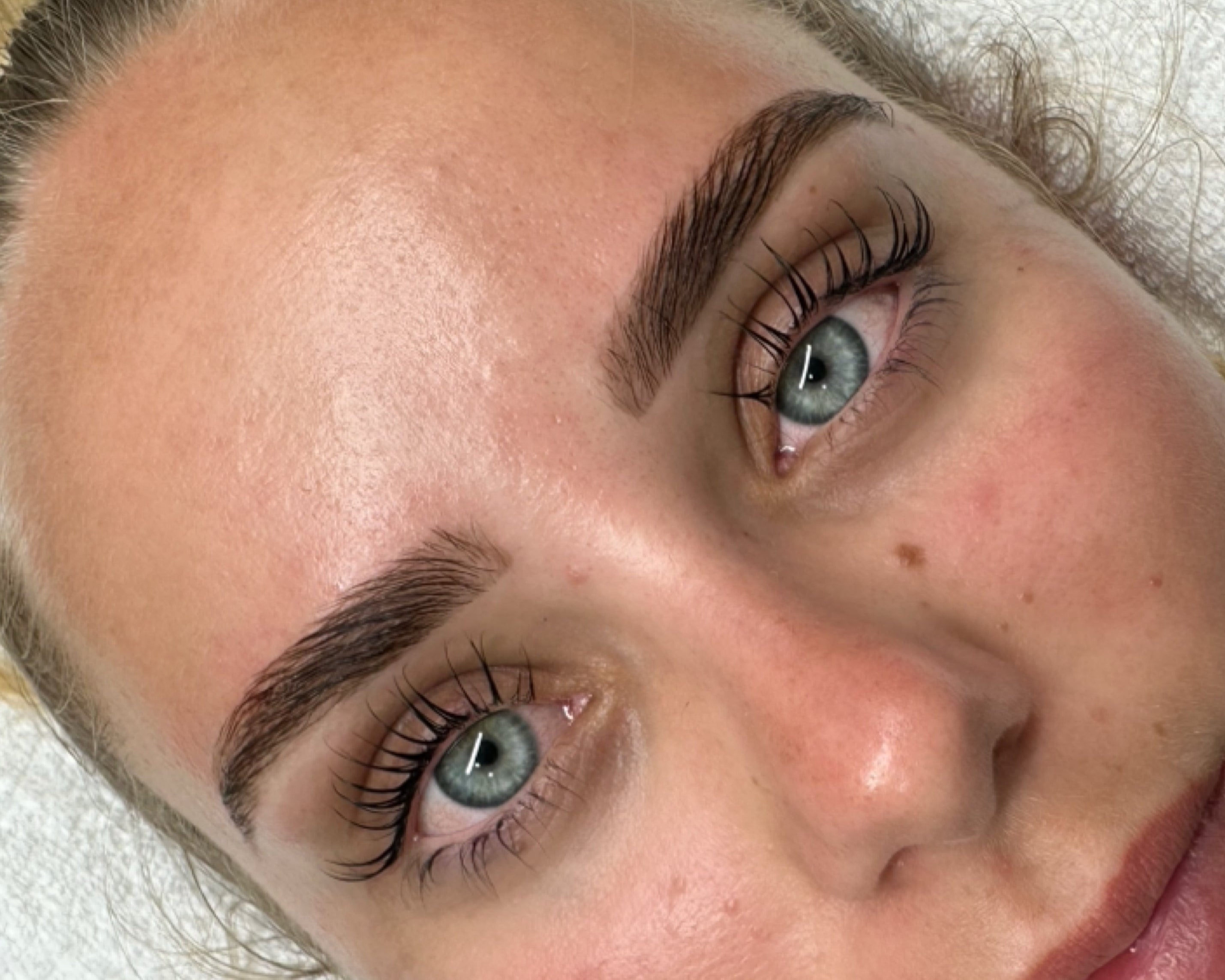 HD Eyebrow Tint + Wax