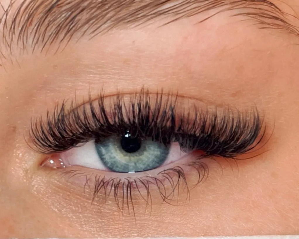 Russian Volume Lashes