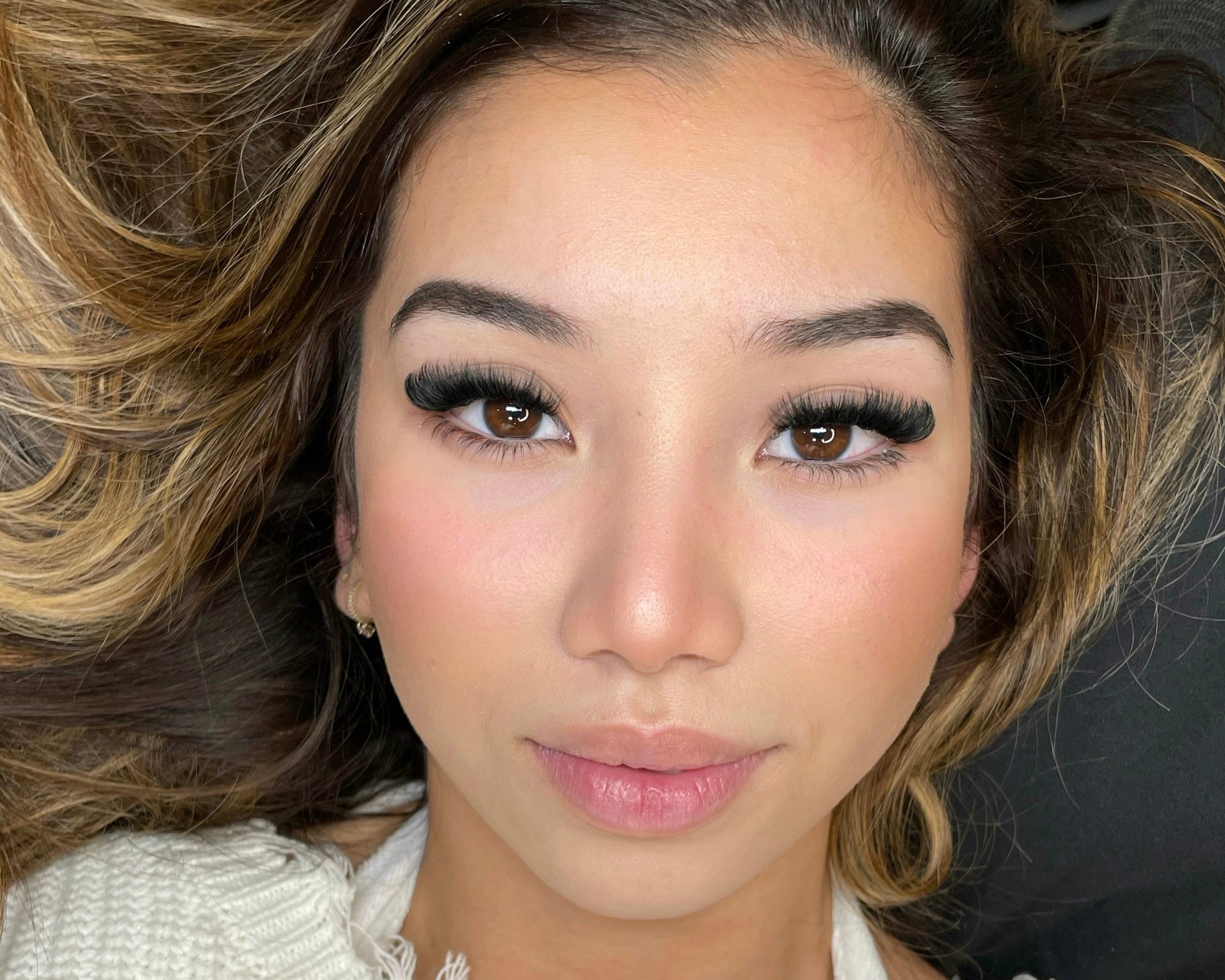 Russian Volume Lashes
