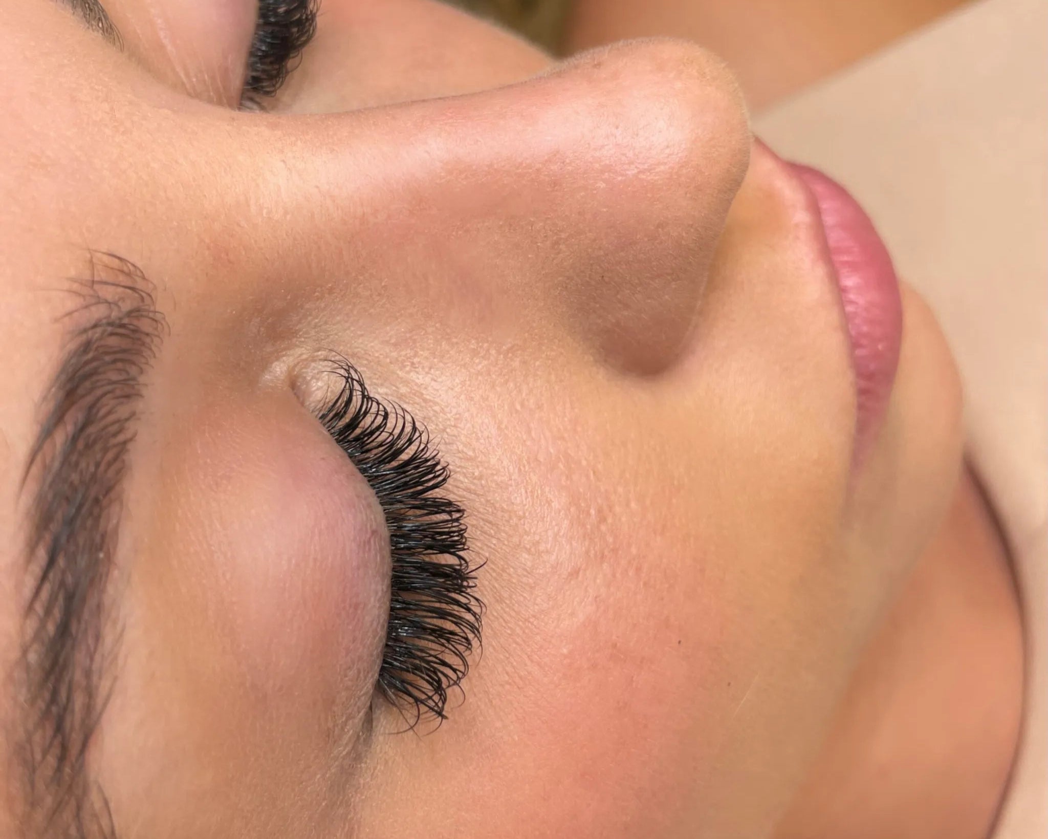 Hybrid Lashes