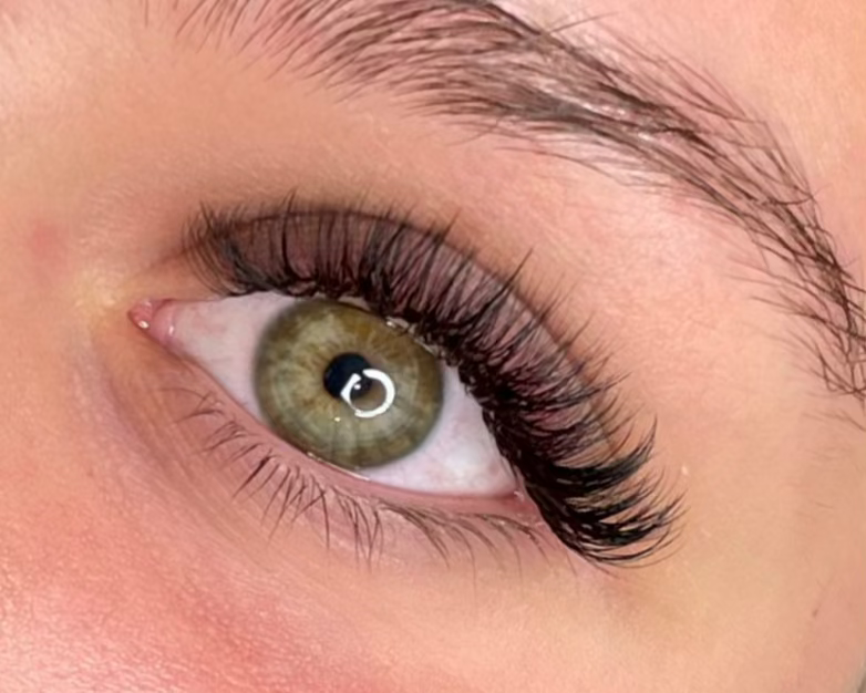 Light Volume Lashes